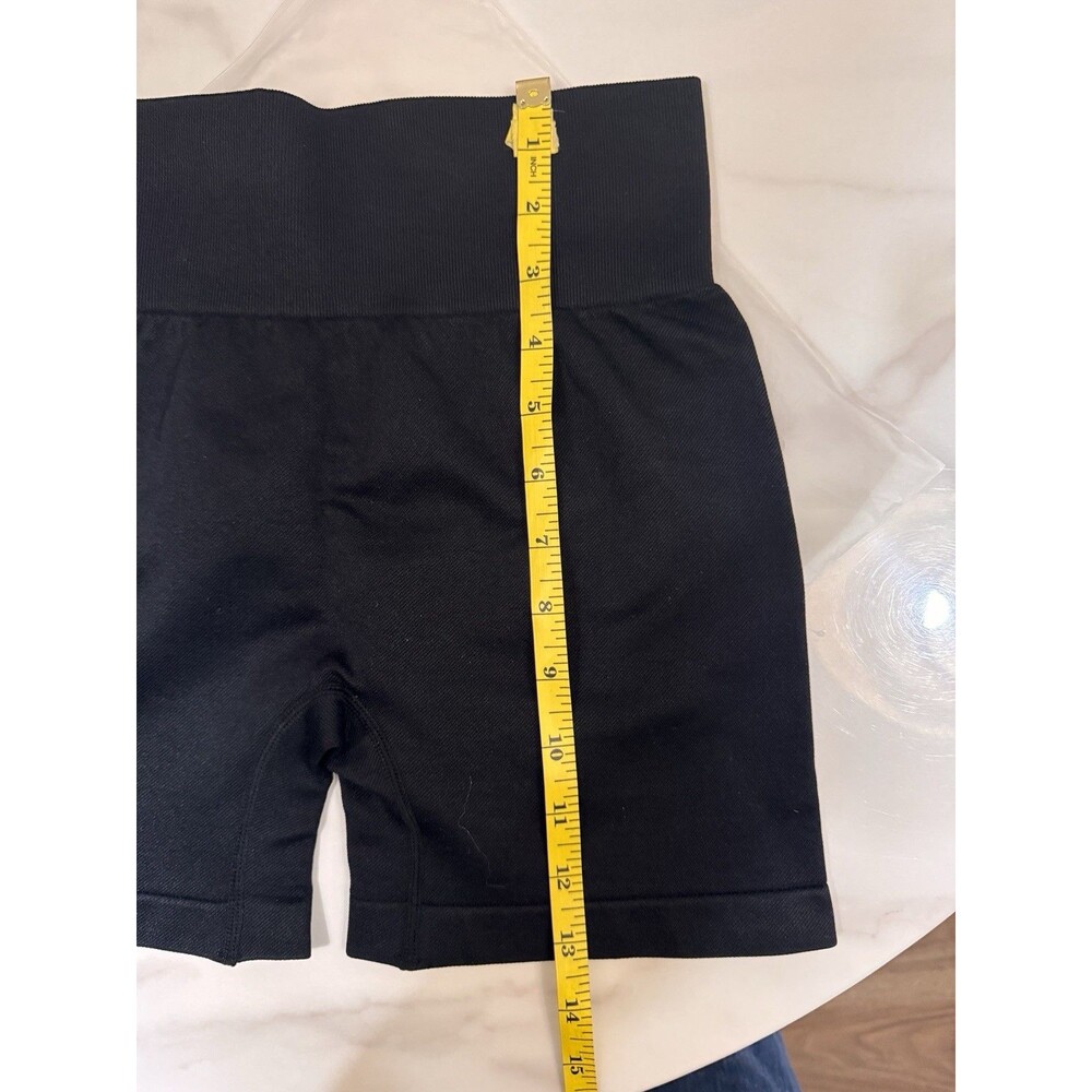 OQQ High Waist Shorts Med True To Size.  Super Compression To Smaller Sz. Black